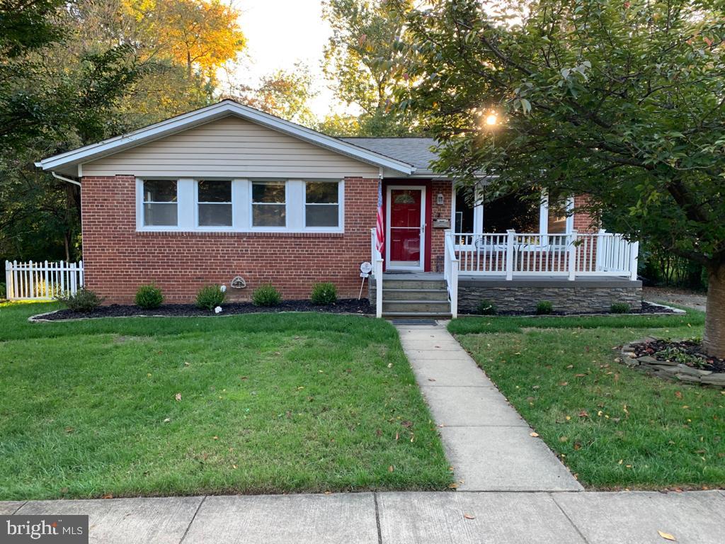 VIENNA WOODS - Residential Lease