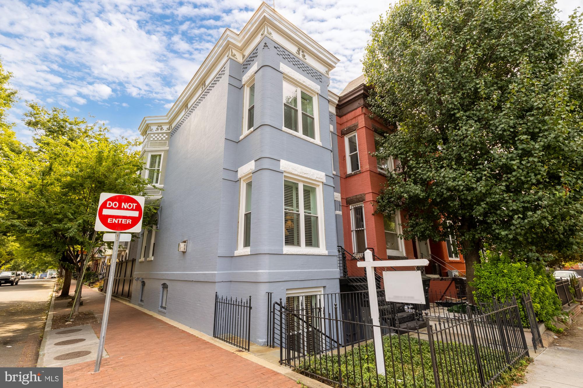 1523 1ST STREET NW