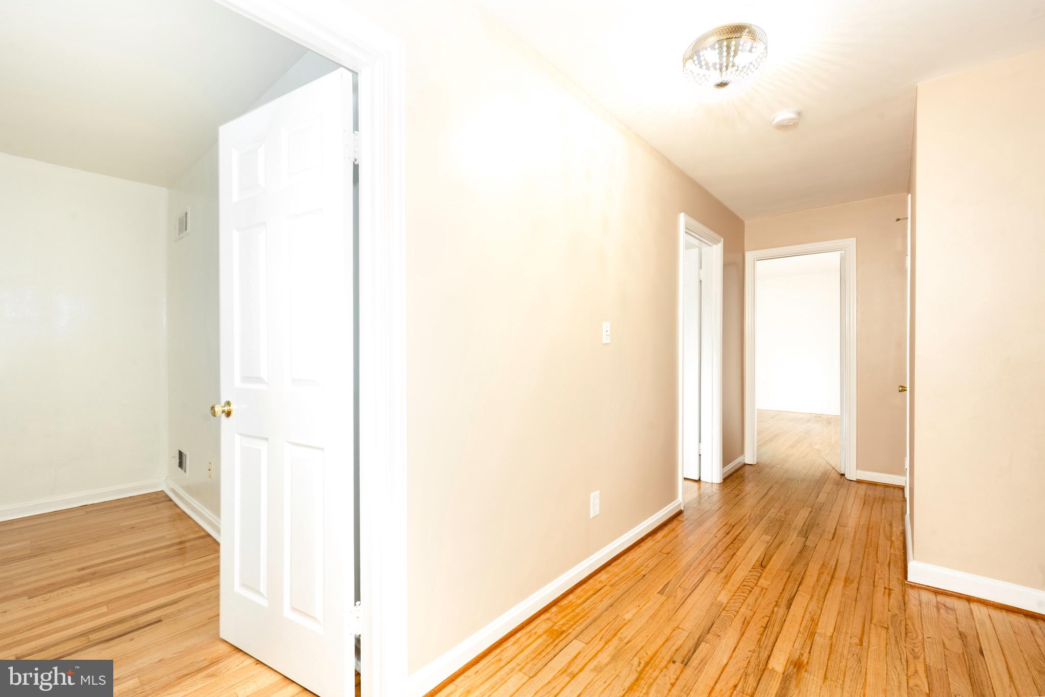 GREEN TREE MANOR - Residential Lease