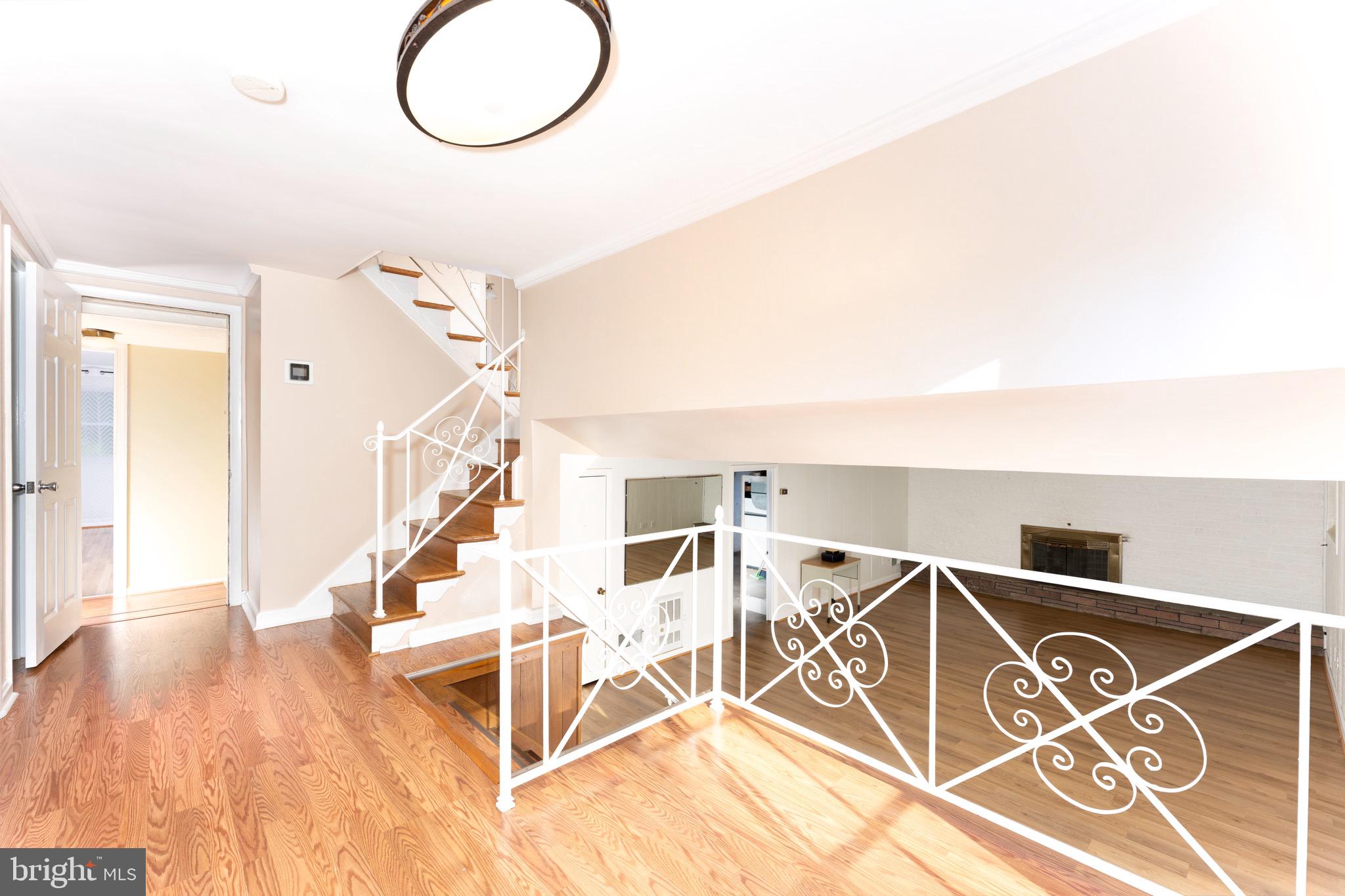 GREEN TREE MANOR - Residential Lease