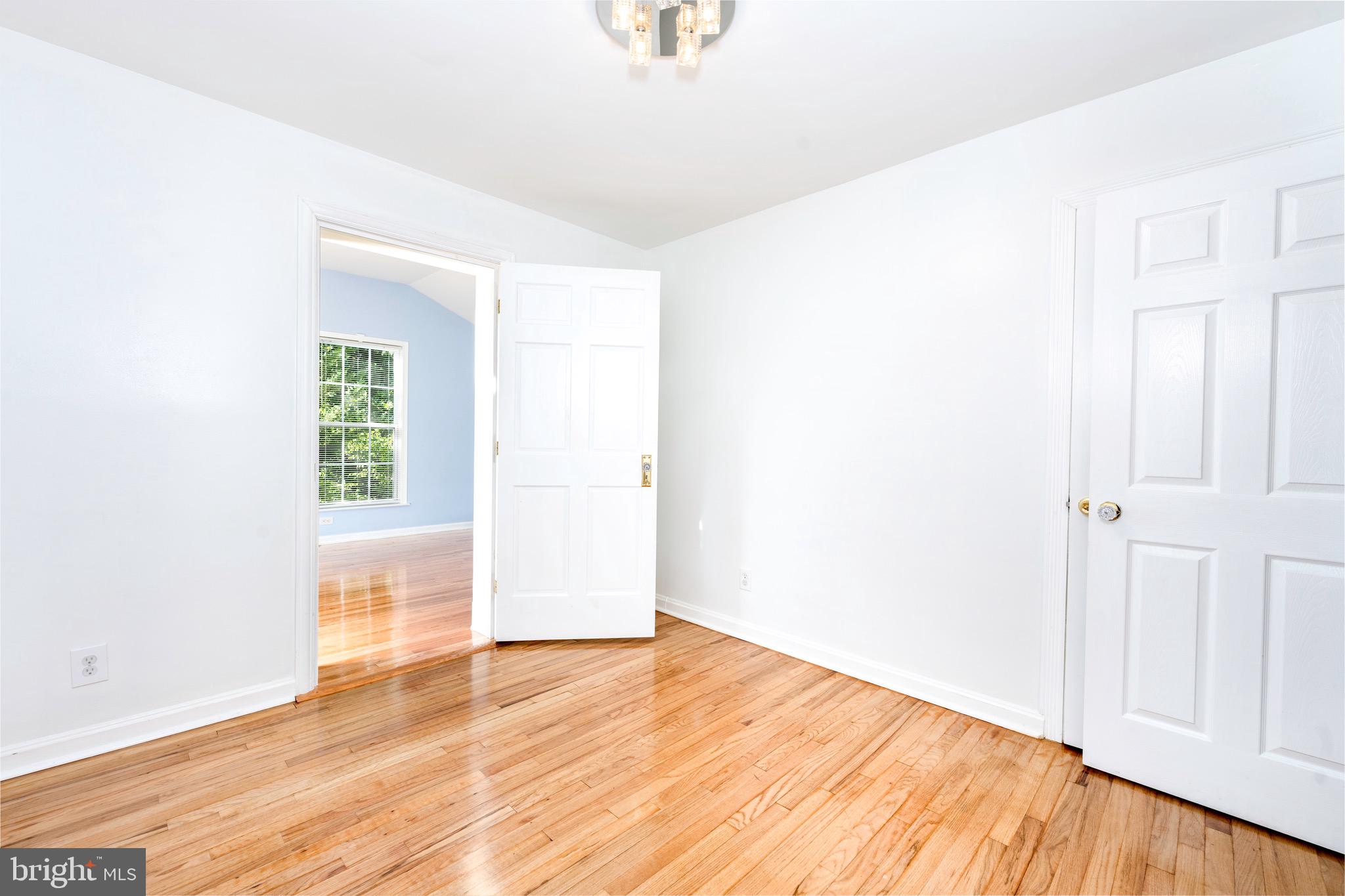 GREEN TREE MANOR - Residential Lease