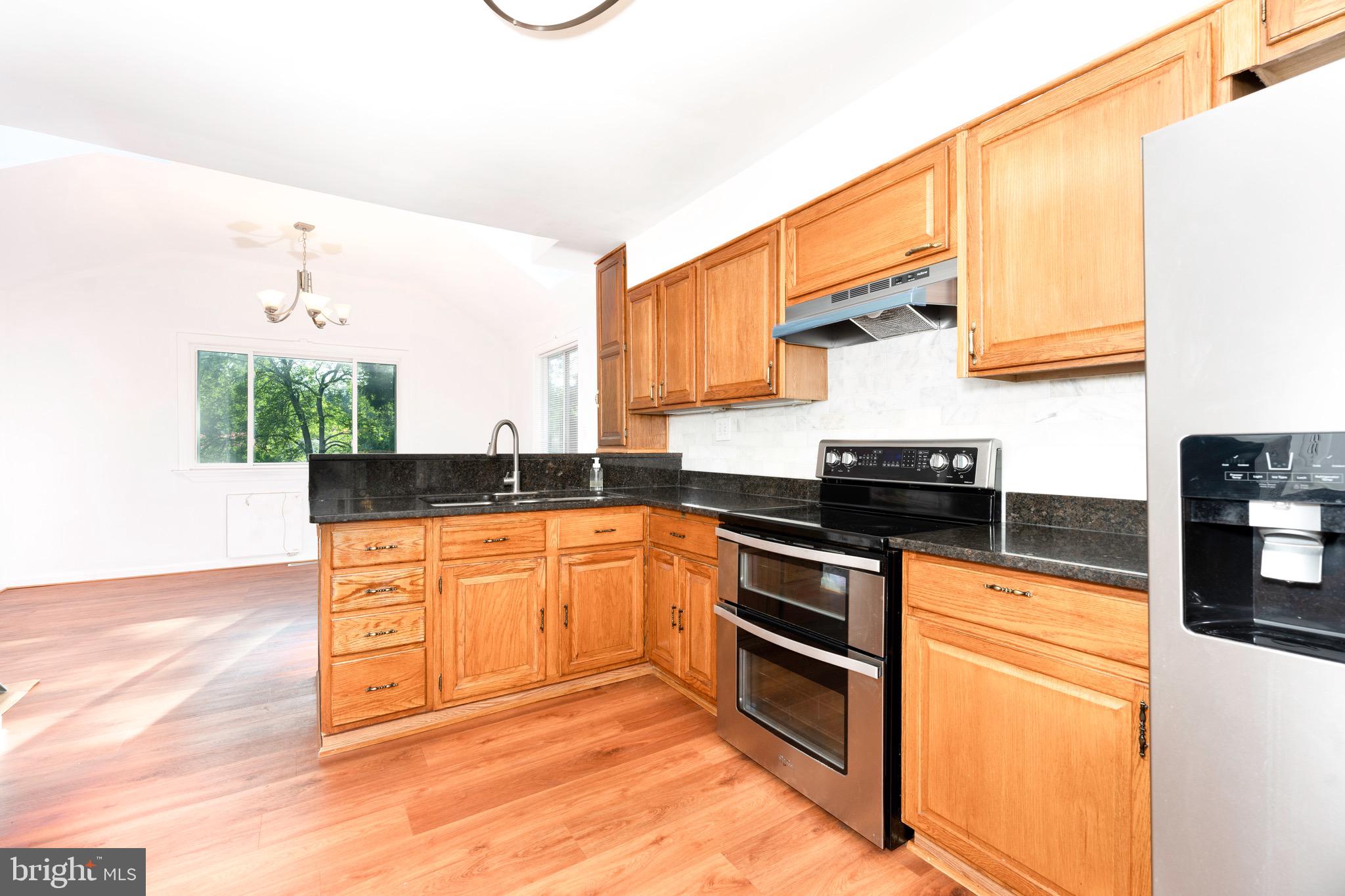 GREEN TREE MANOR - Residential Lease