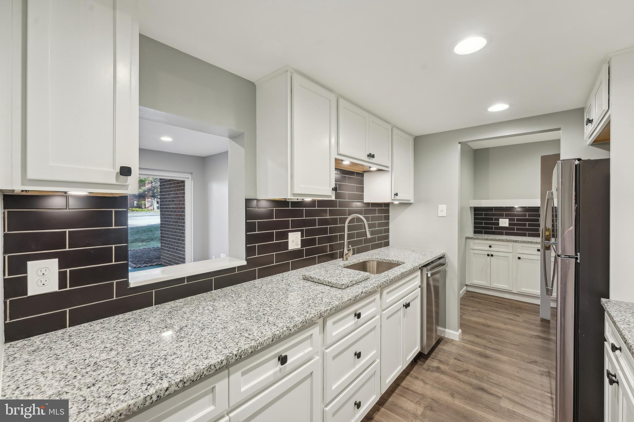 GLENHARDIE CONDOS - Residential