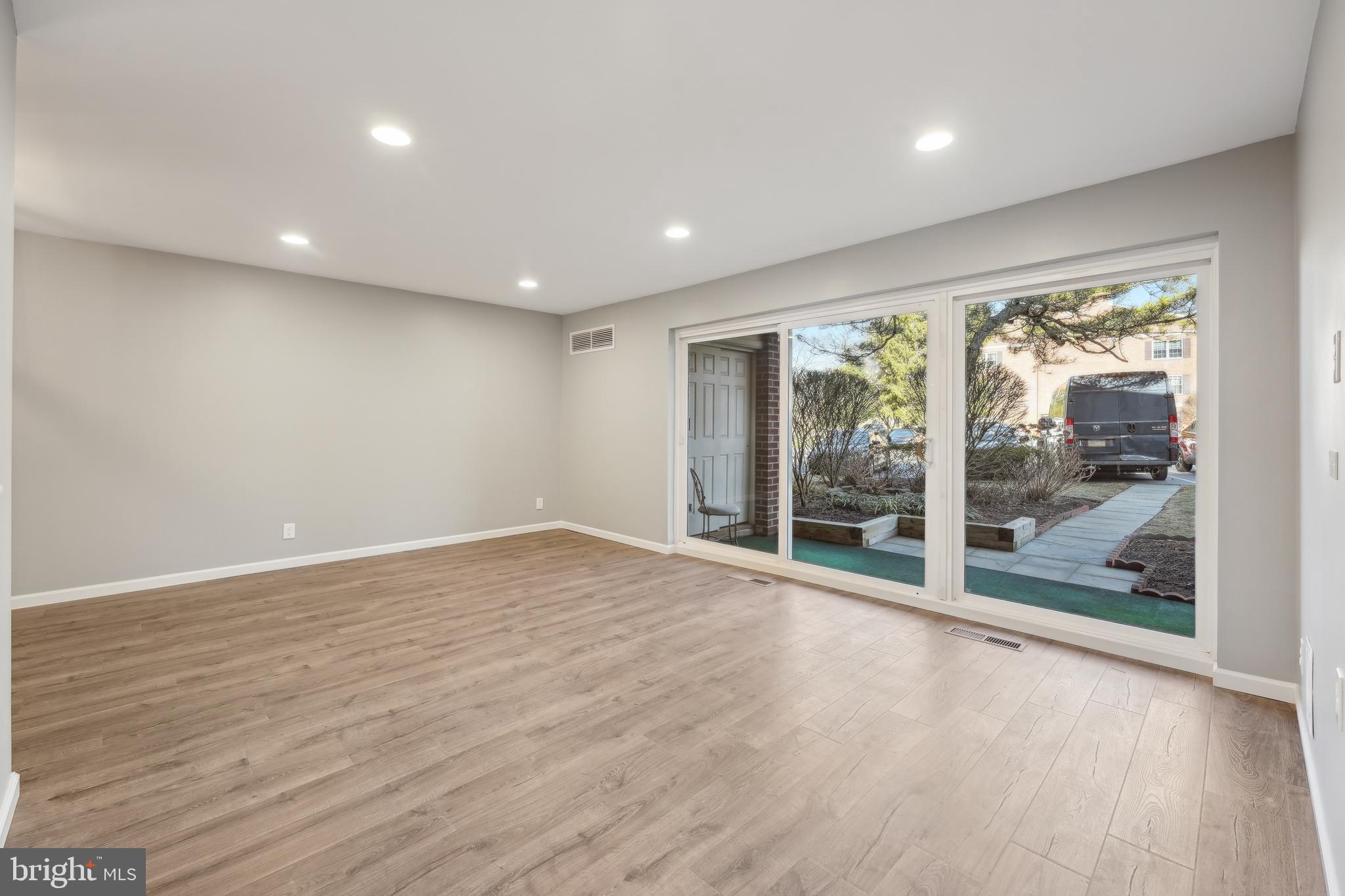 GLENHARDIE CONDOS - Residential