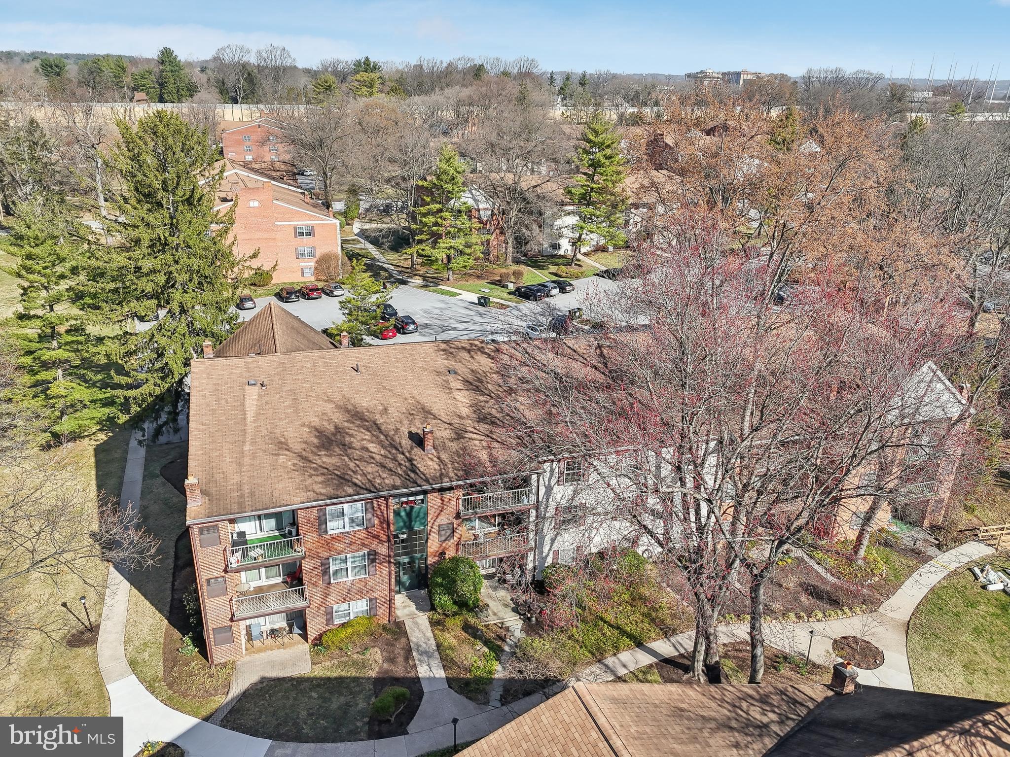 GLENHARDIE CONDOS - Residential