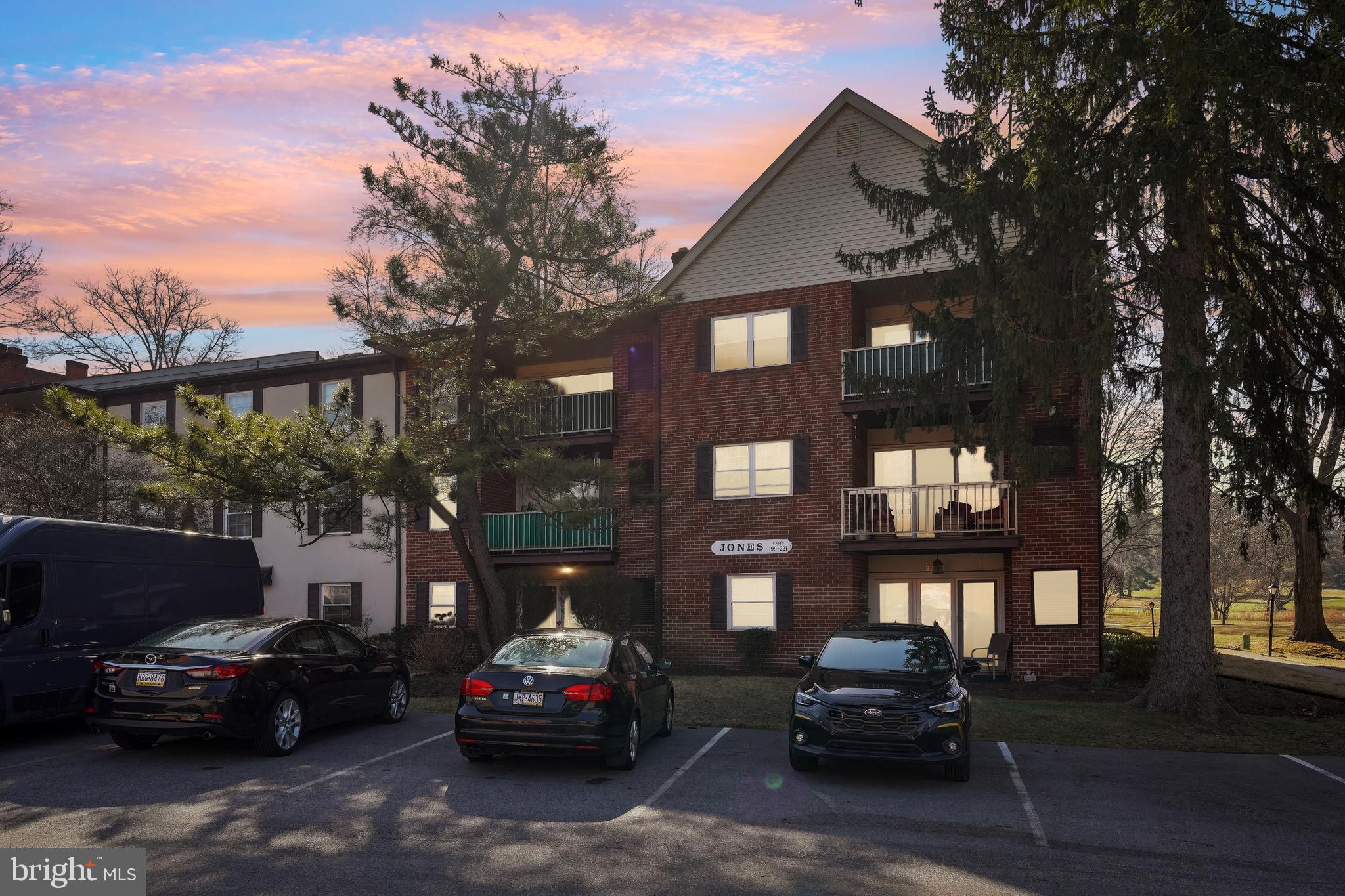 GLENHARDIE CONDOS - Residential