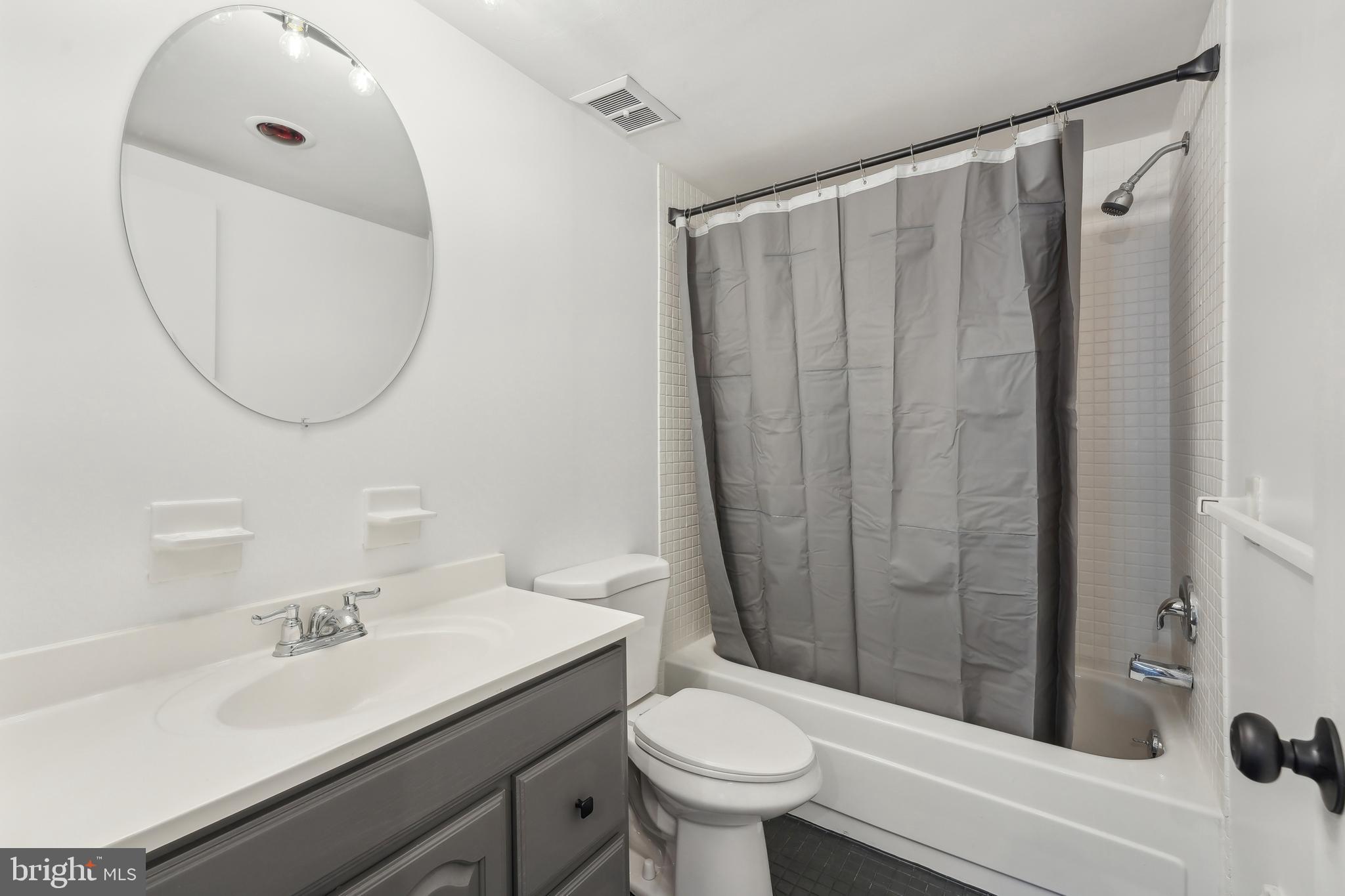 GLENHARDIE CONDOS - Residential