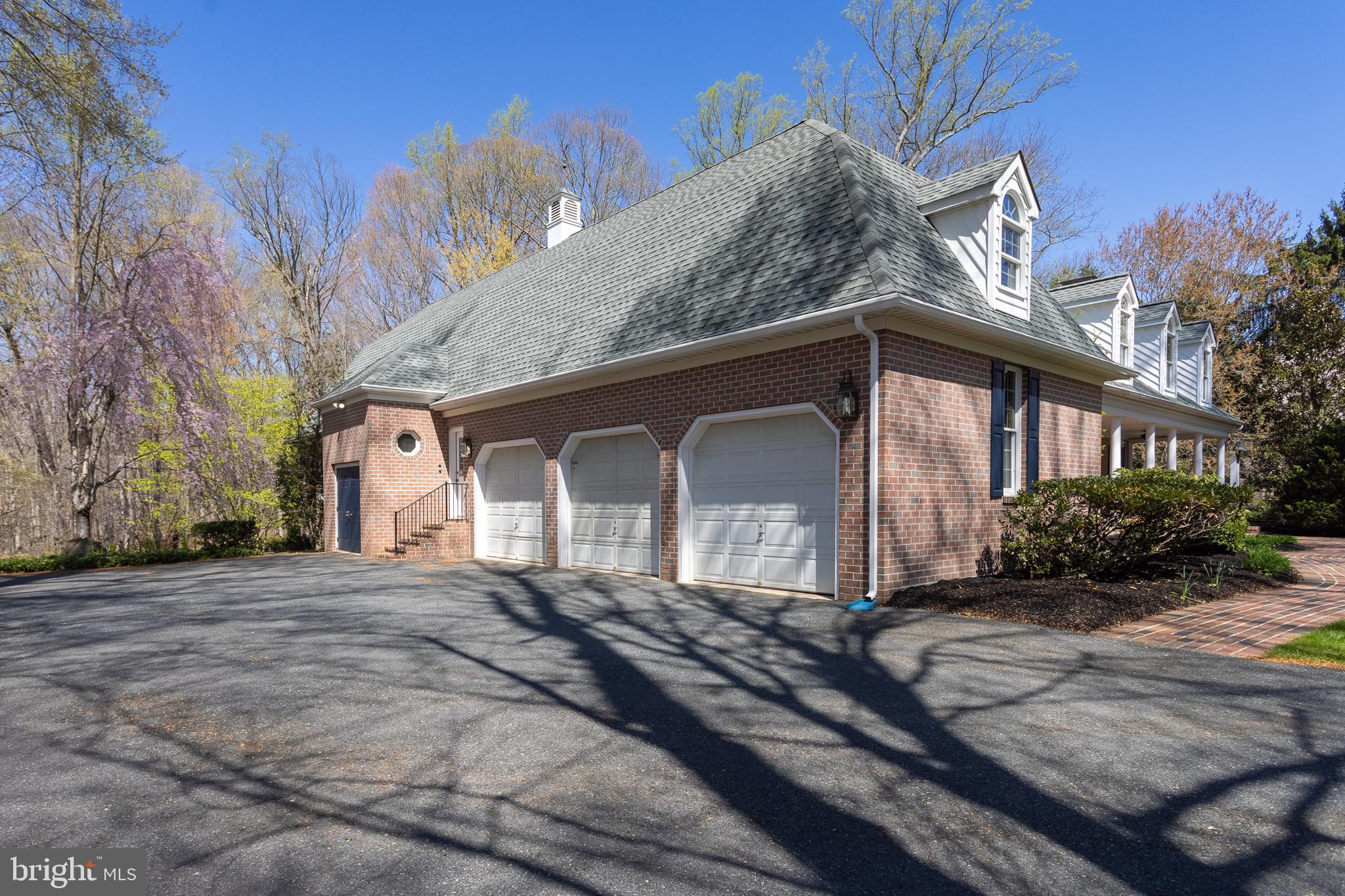 OAK FARMS - Residential