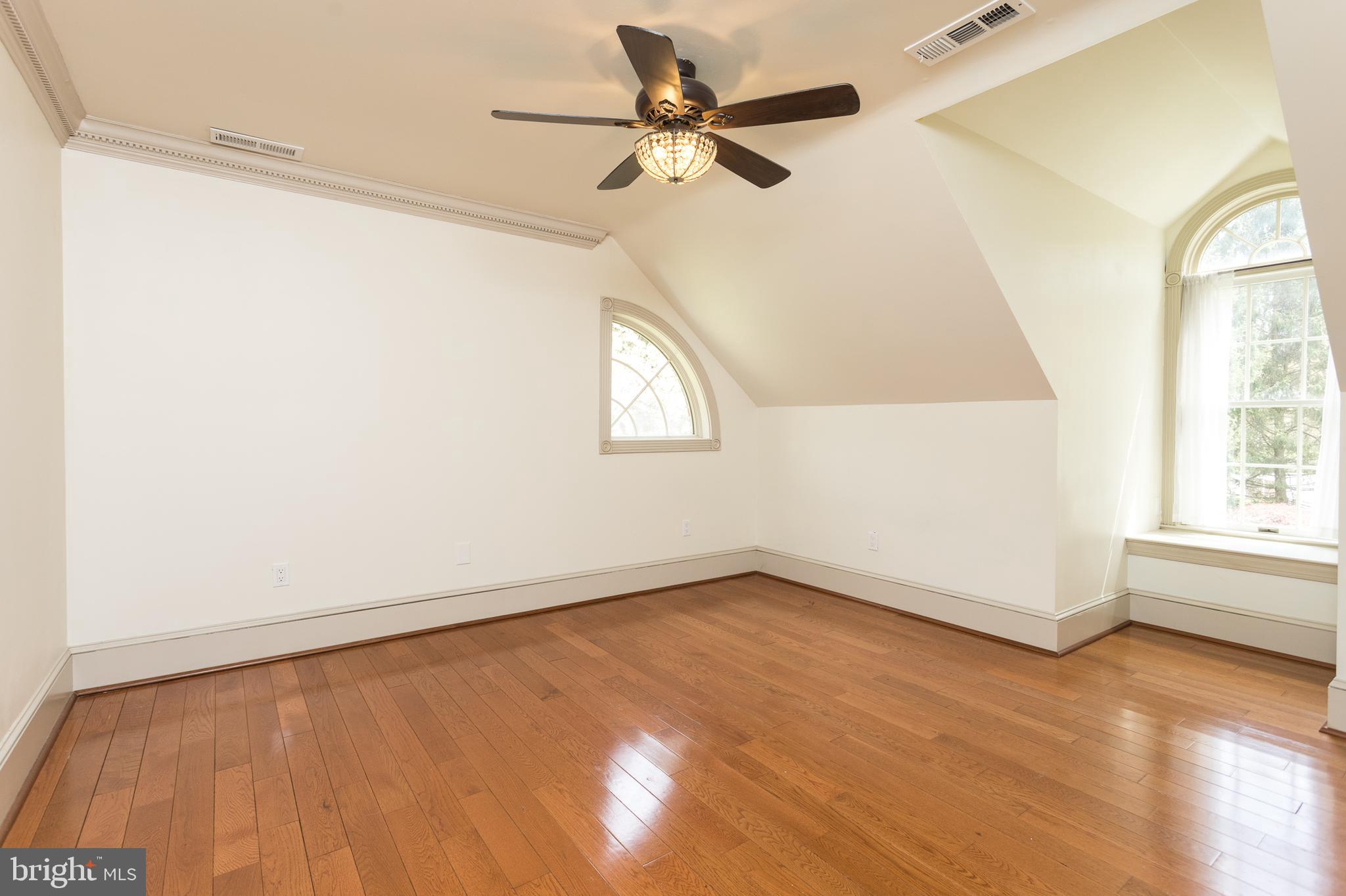 OAK FARMS - Residential