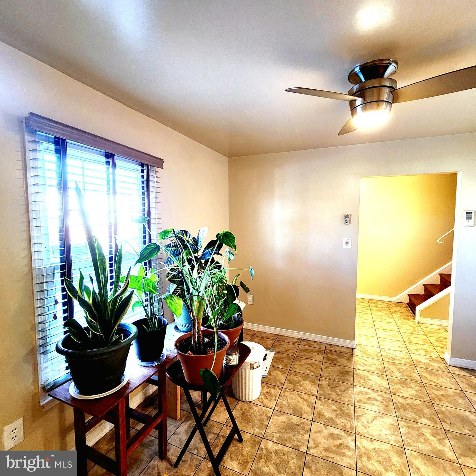 8960 CONTINENTAL PLACE