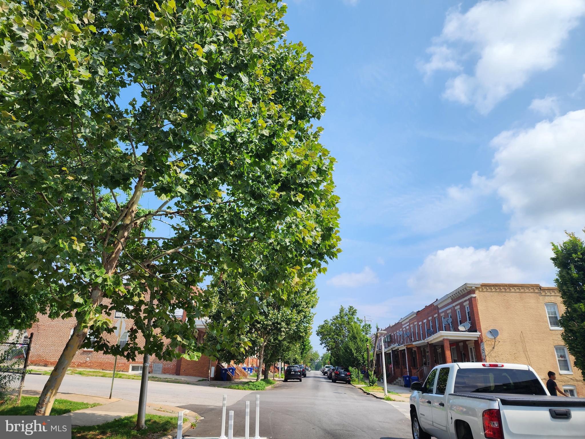 ELLWOOD PARK - Residential