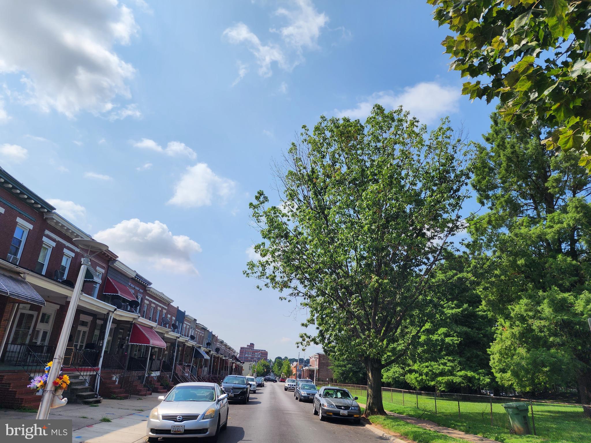 ELLWOOD PARK - Residential