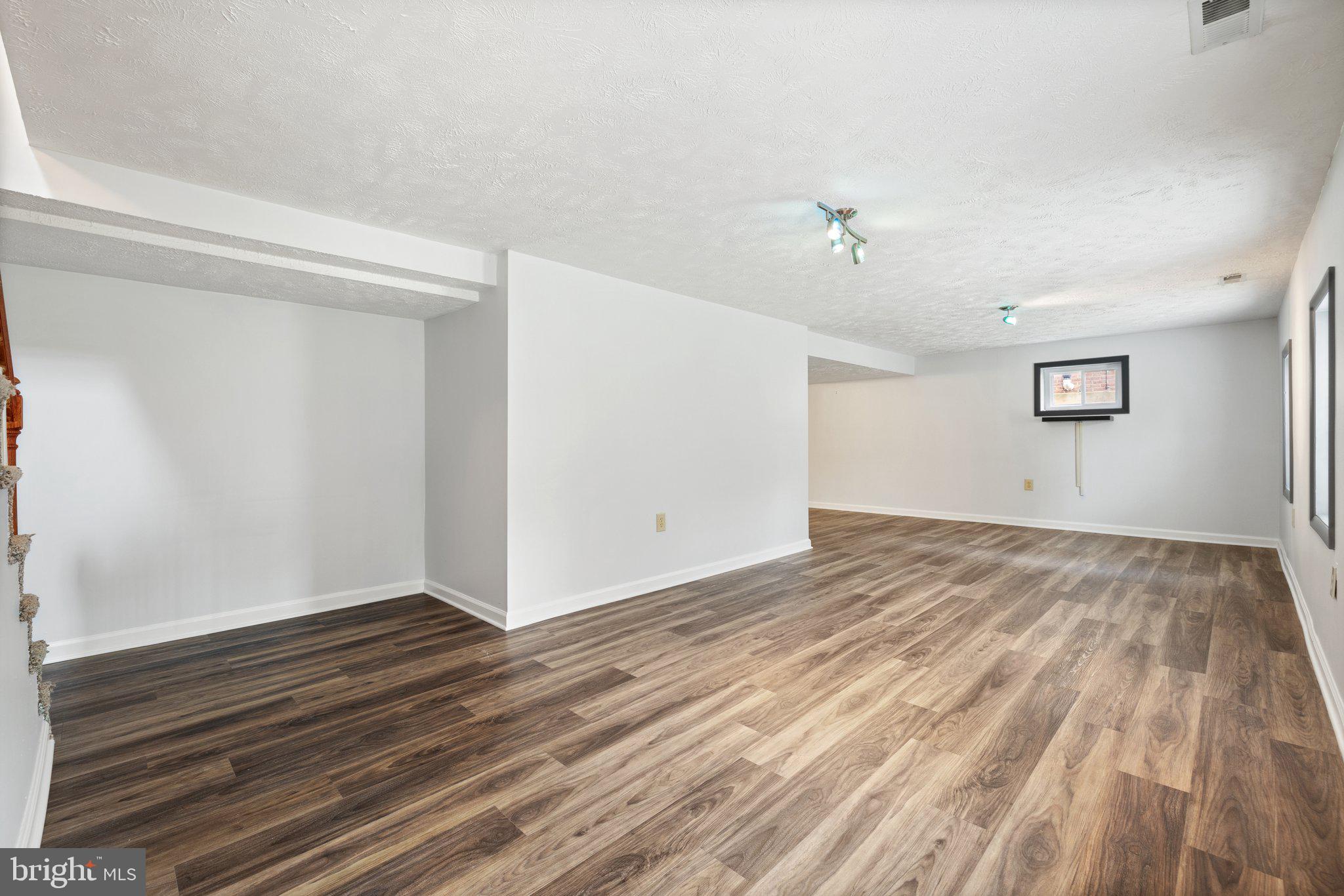 OVERLOOK PARK - Residential