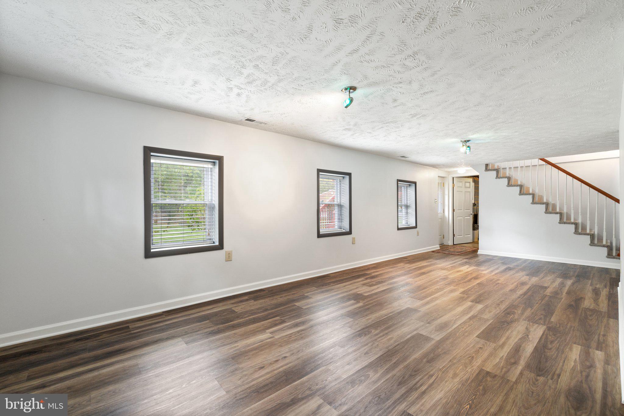 OVERLOOK PARK - Residential