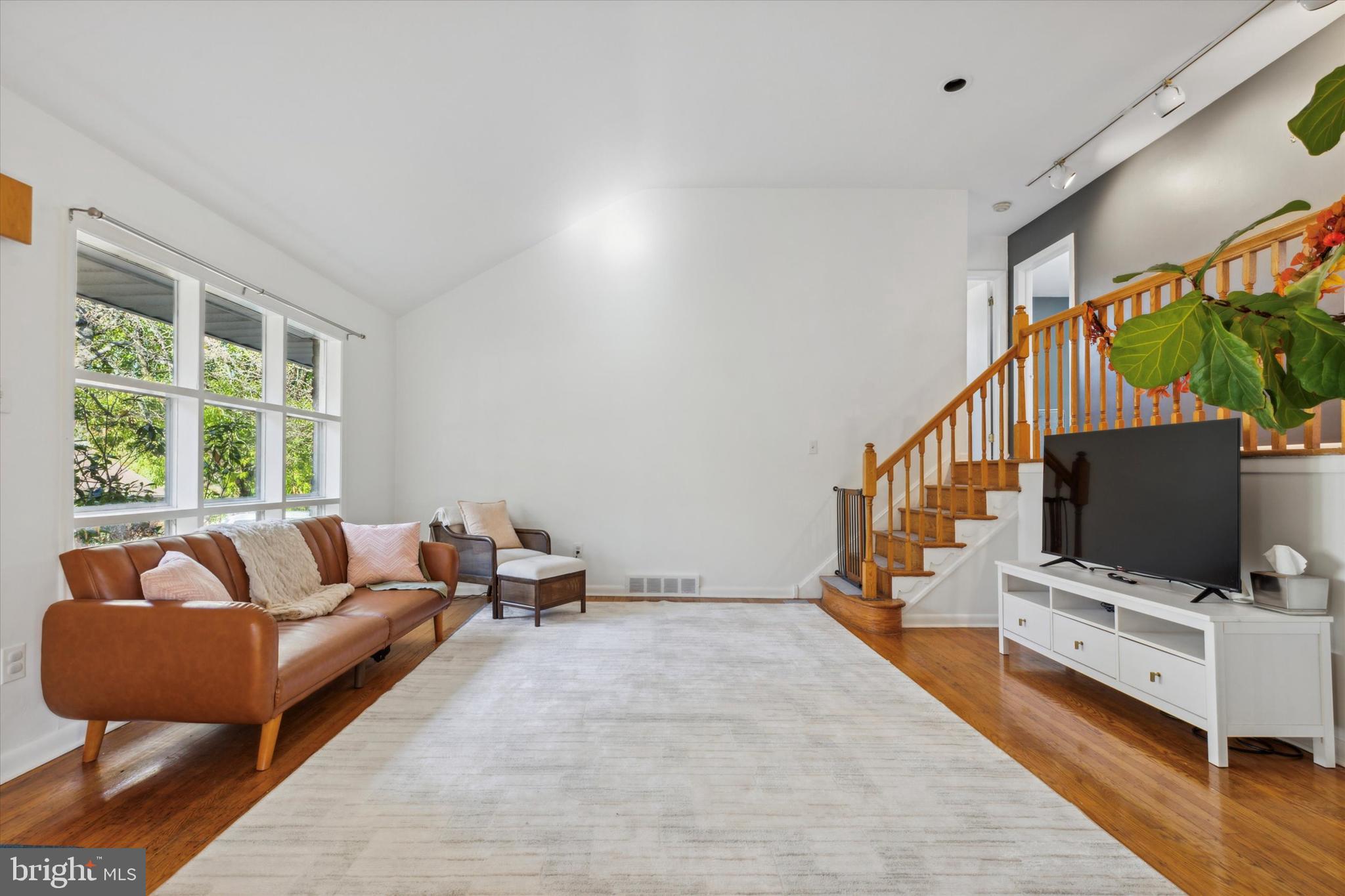 COLLEGE PARK - Residential