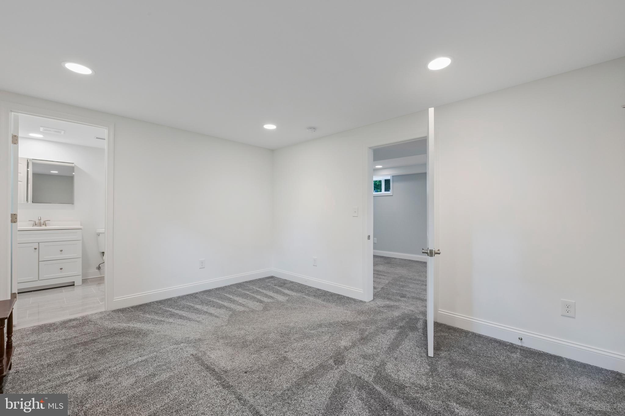 CAPE ST CLAIRE - Residential