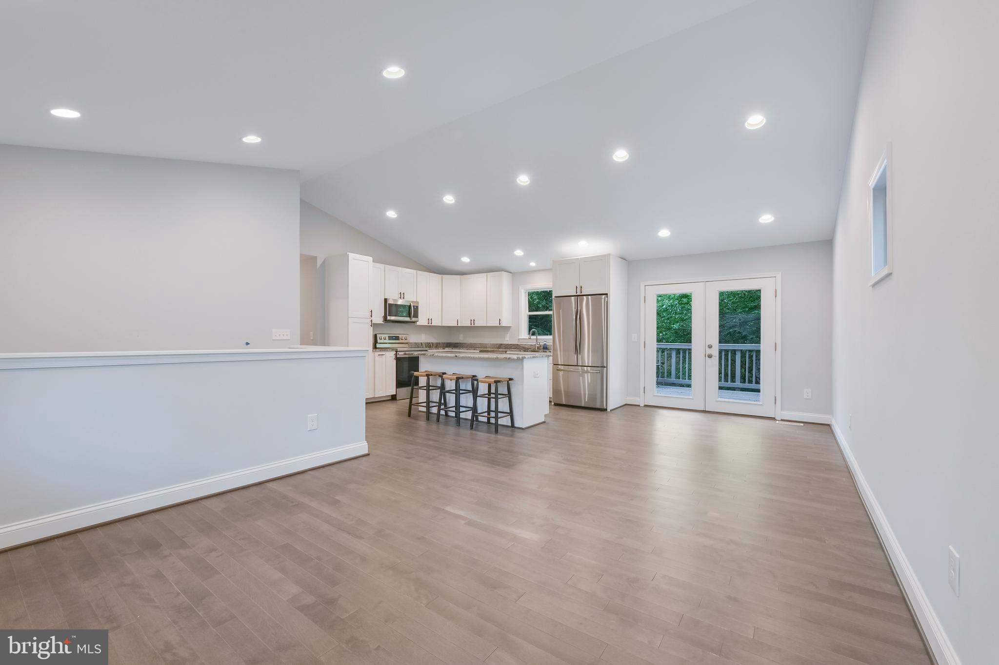 CAPE ST CLAIRE - Residential