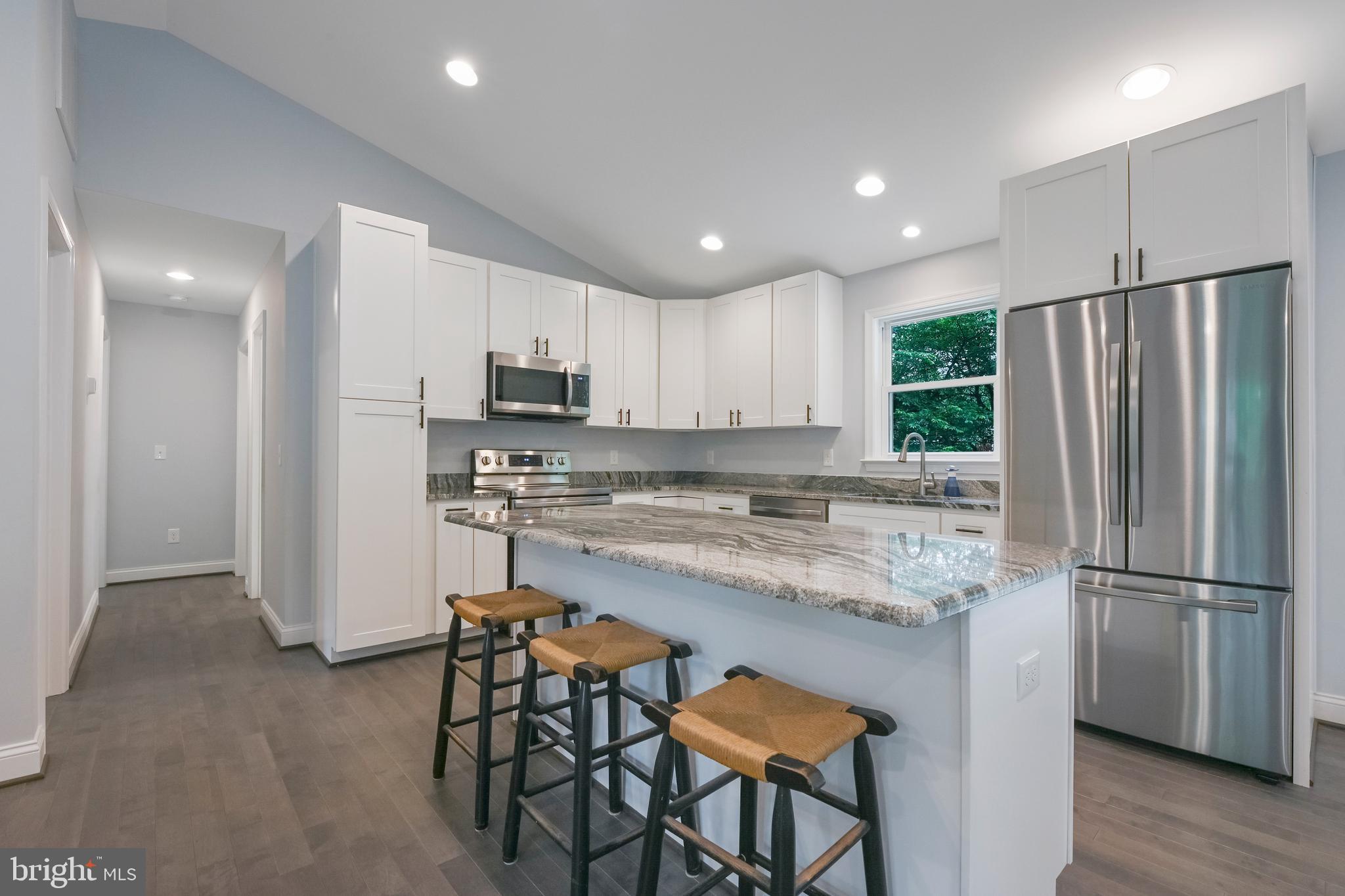 CAPE ST CLAIRE - Residential