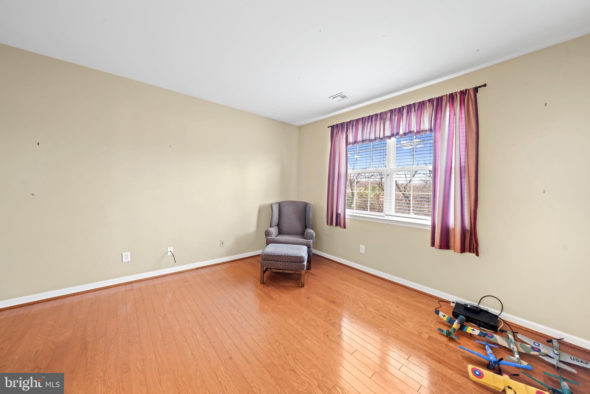 VICTORIA GARDENS - Residential