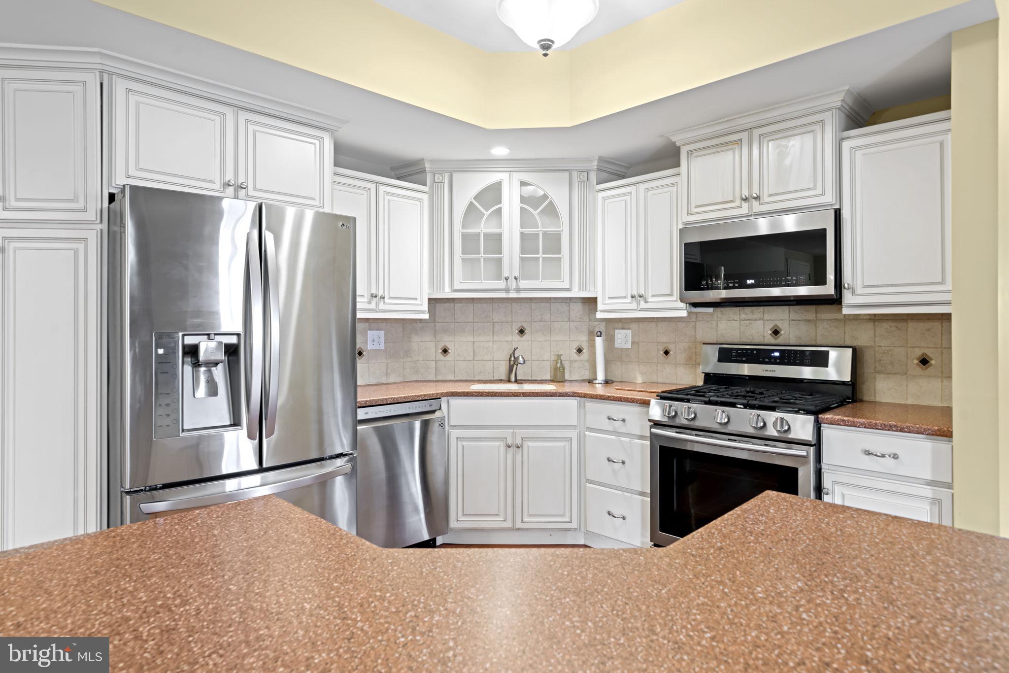 VICTORIA GARDENS - Residential