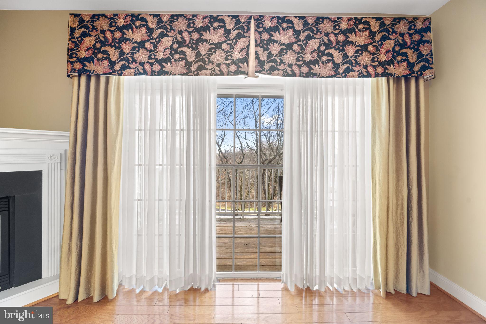 VICTORIA GARDENS - Residential