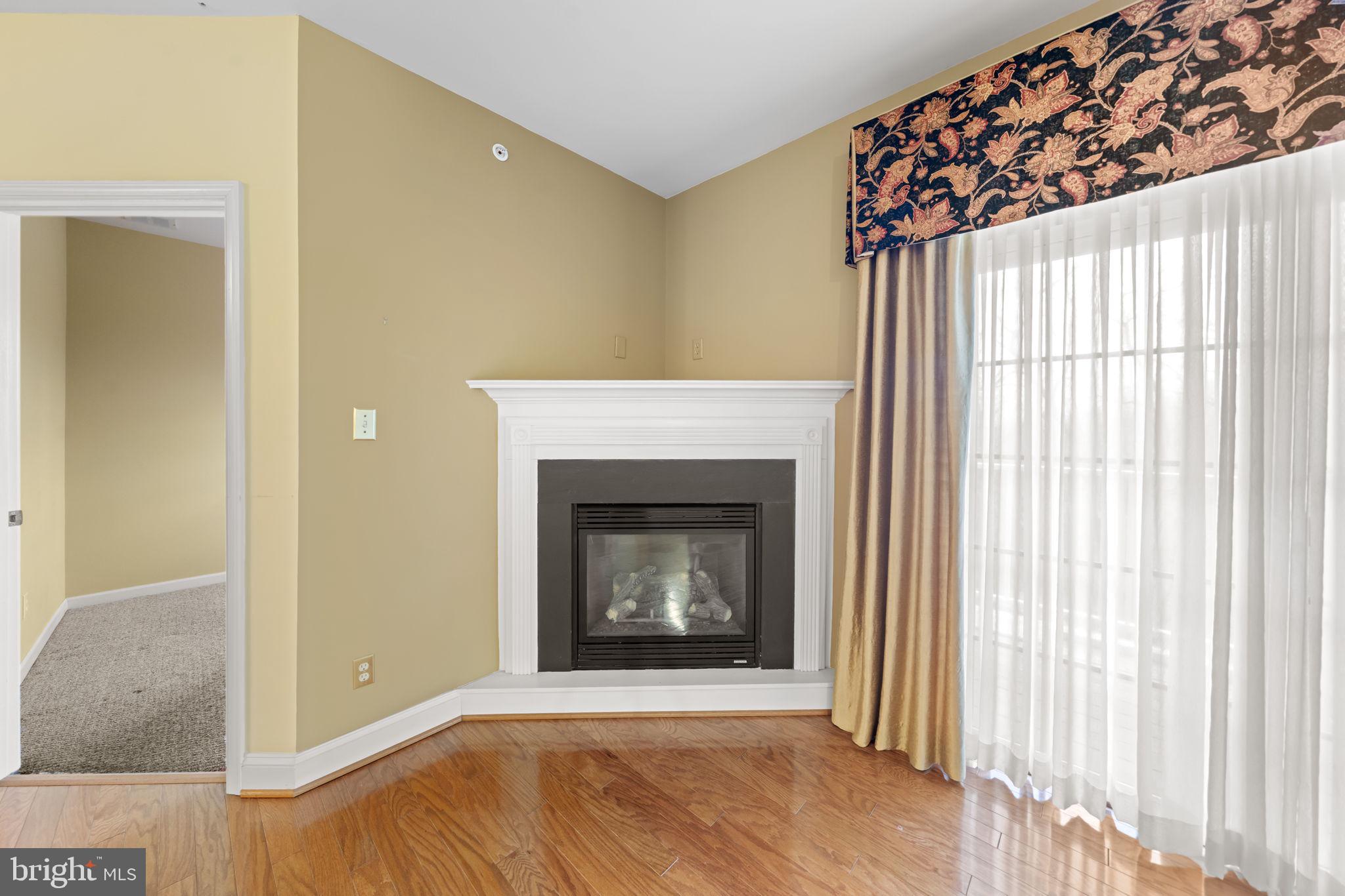 VICTORIA GARDENS - Residential