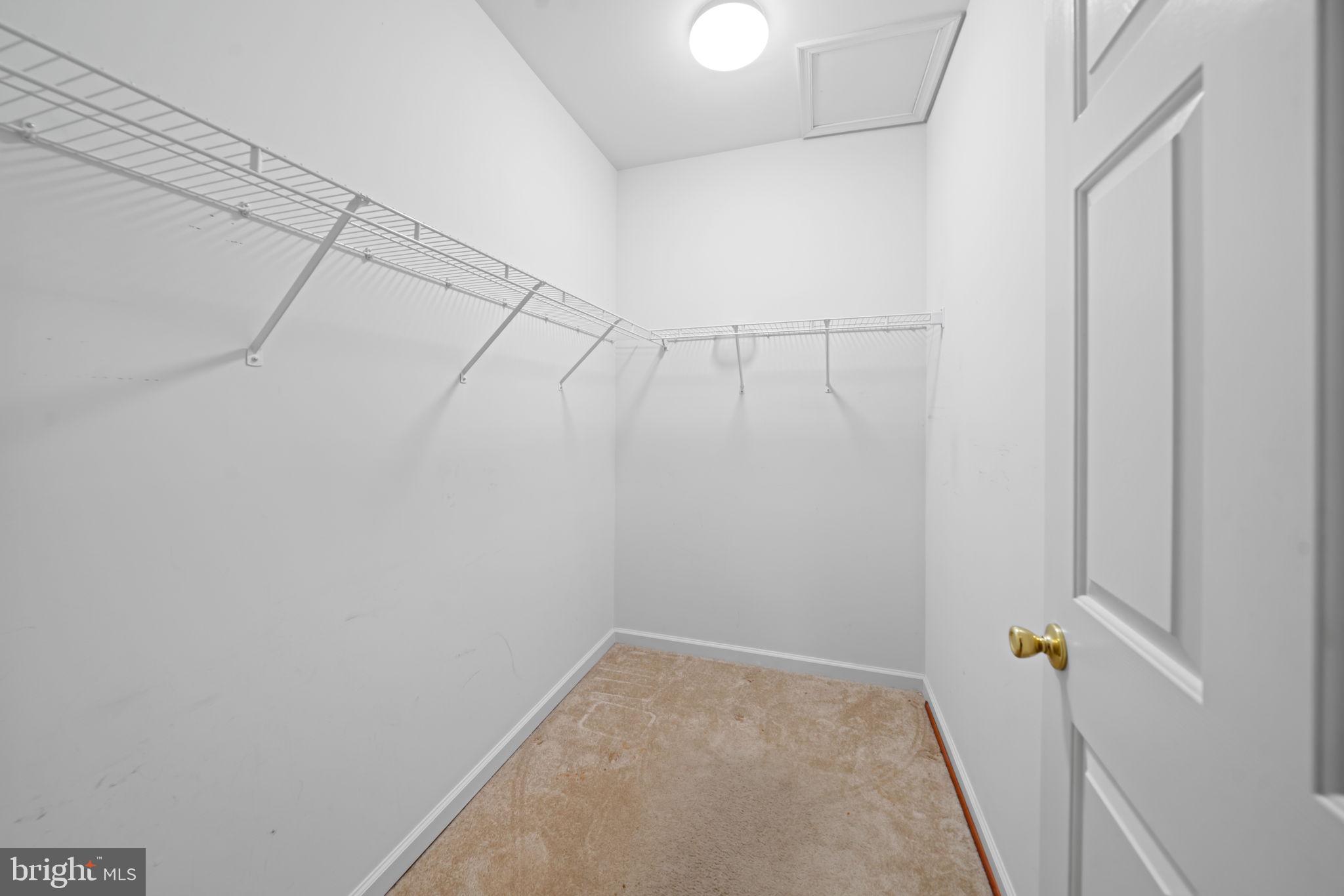 VICTORIA GARDENS - Residential