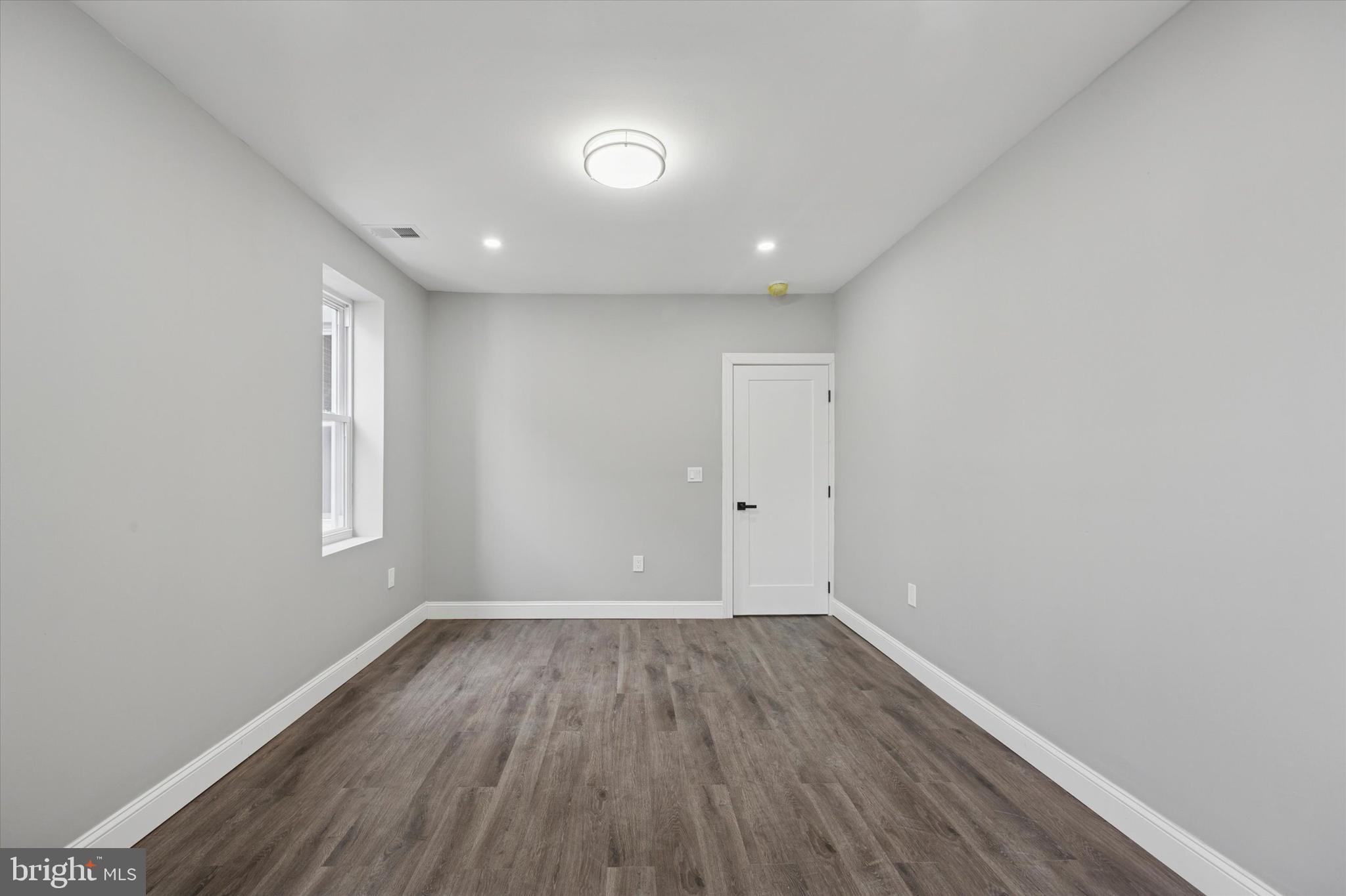 PHILADELPHIA (SOUTHWEST) - Residential