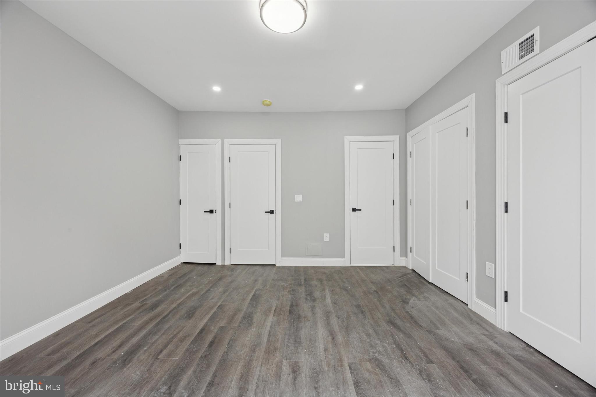 PHILADELPHIA (SOUTHWEST) - Residential