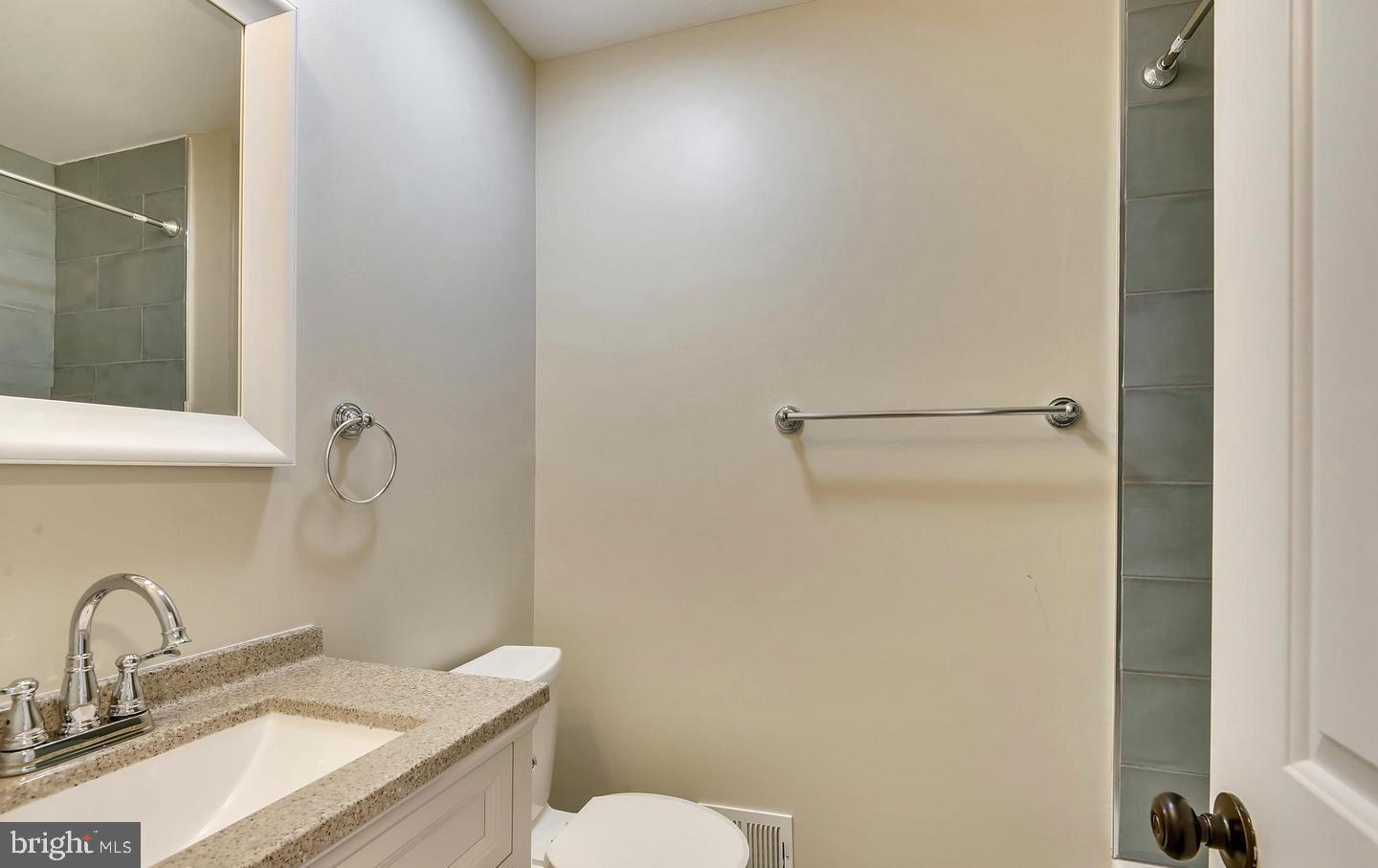 MANOR WOODS - Residential Lease