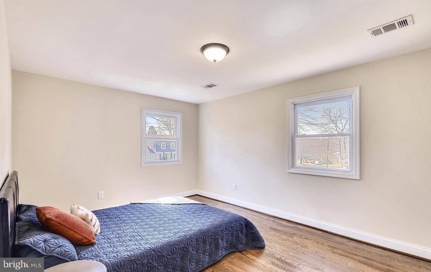 MANOR WOODS - Residential Lease