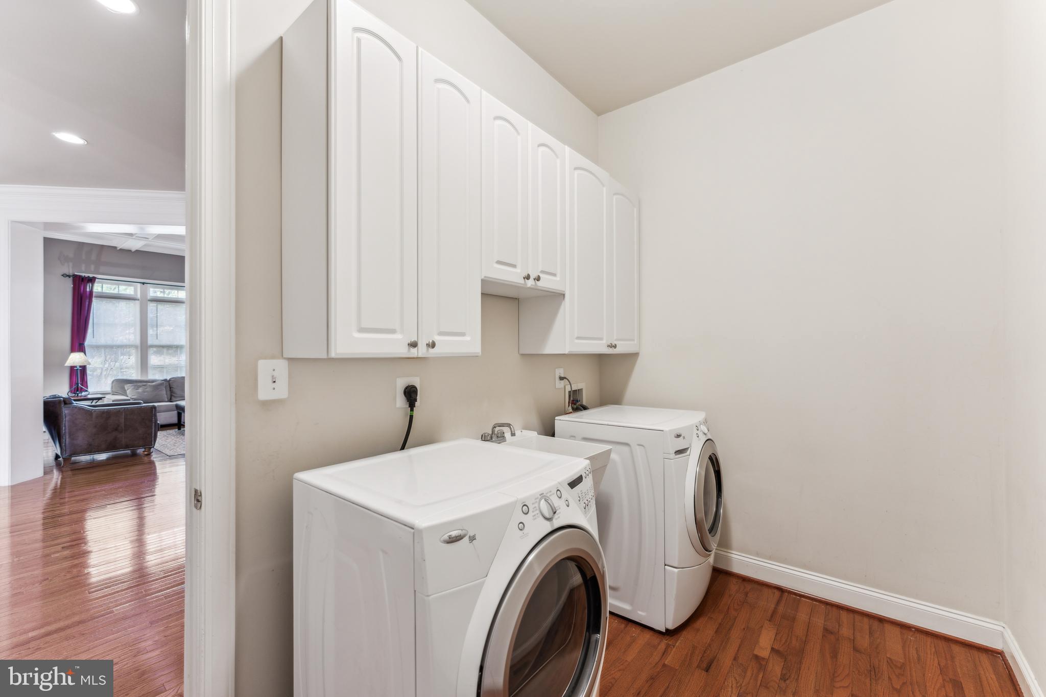 OAK HILL MANOR - Residential