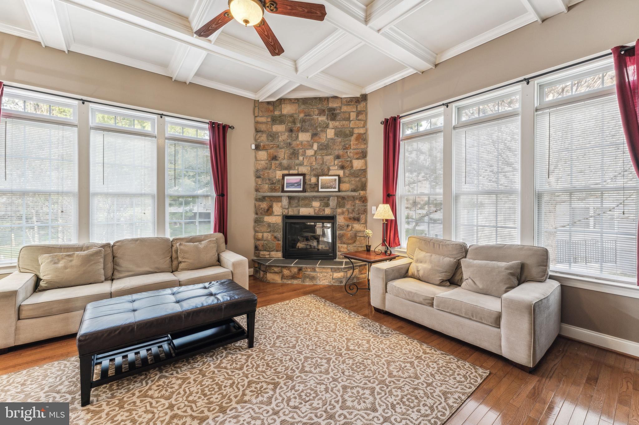 OAK HILL MANOR - Residential