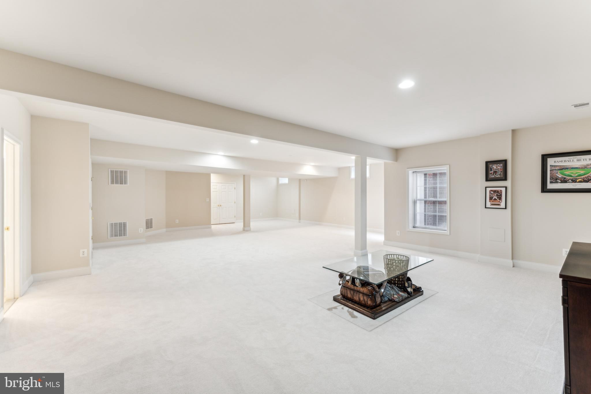 OAK HILL MANOR - Residential