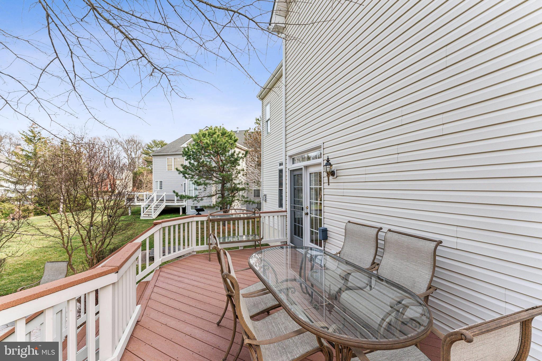 OAK HILL MANOR - Residential