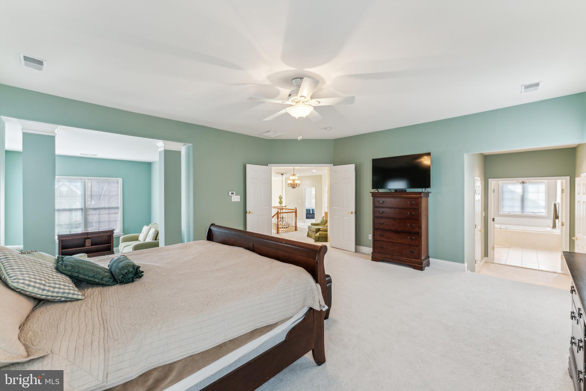 OAK HILL MANOR - Residential