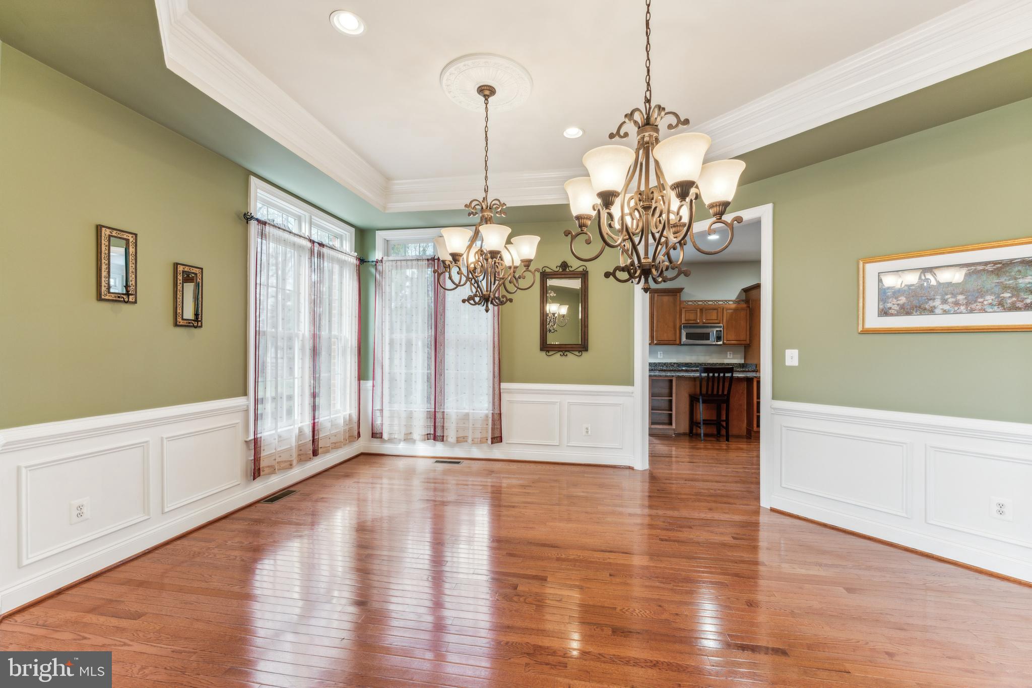 OAK HILL MANOR - Residential