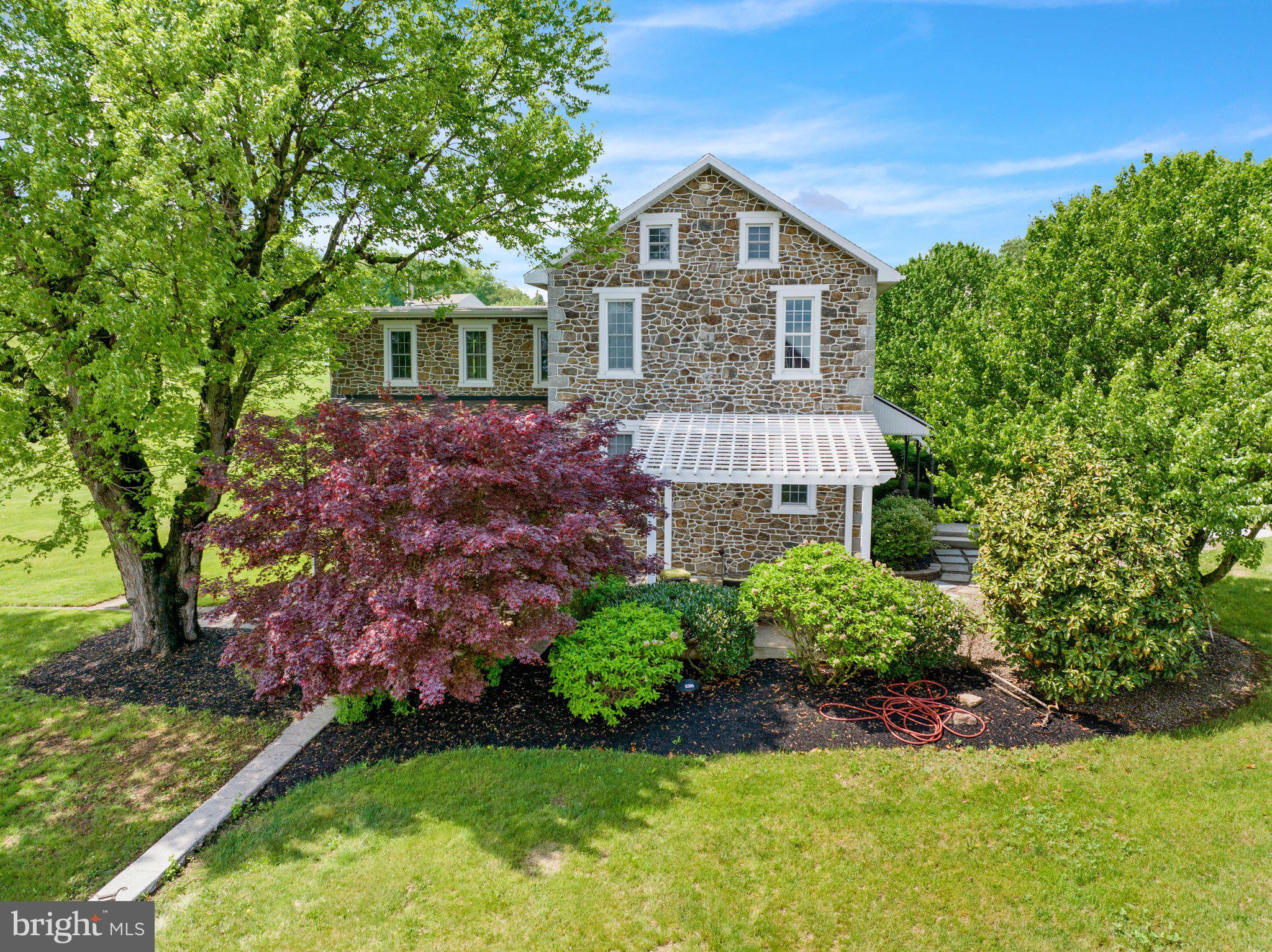 739 BOAR ROAD