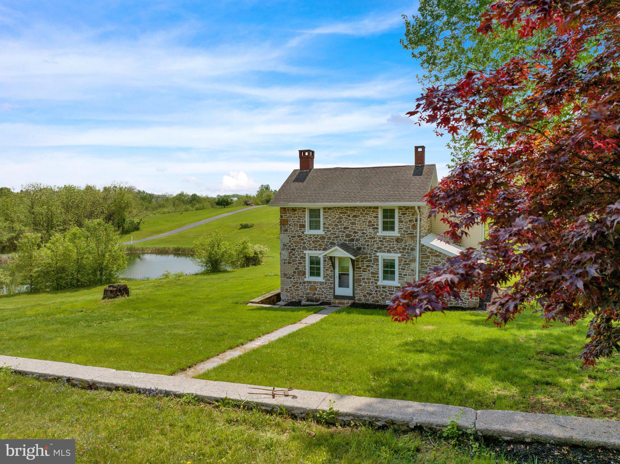 739 BOAR ROAD