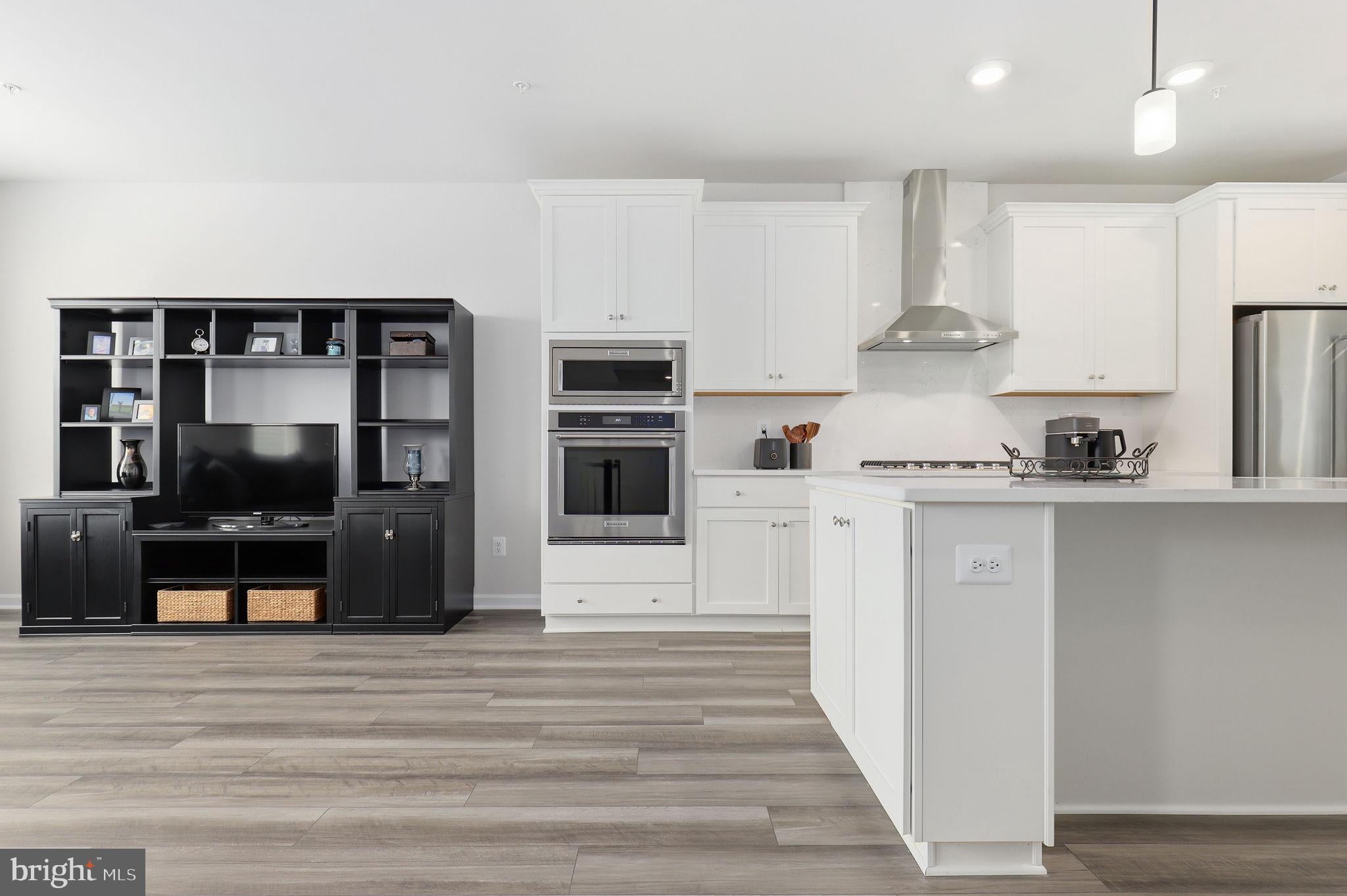 2128 PEACE LILY LANE