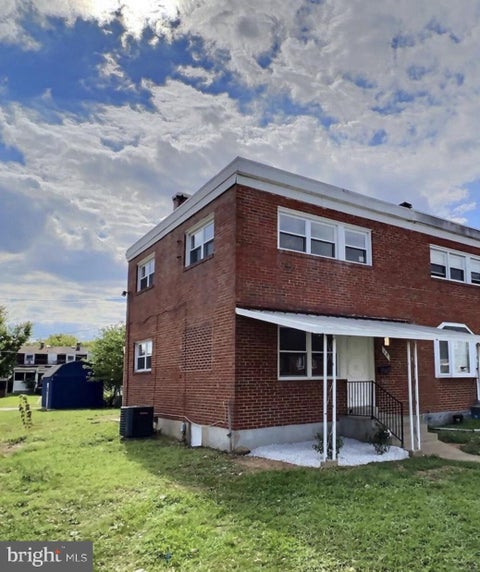 Townhouse For Rent - 18 Haley Road<br/> ESSEX, MD 21221