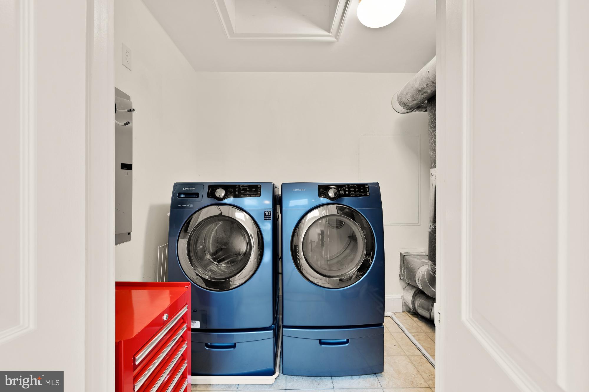 OLD TOWN ALEXANDRIA - Residential