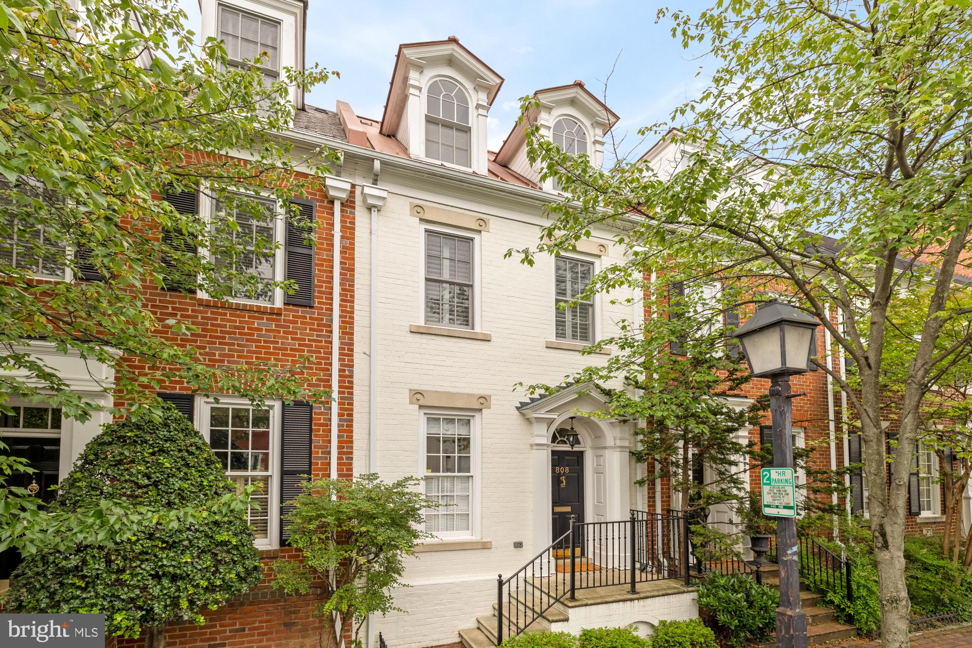 OLD TOWN ALEXANDRIA - Residential