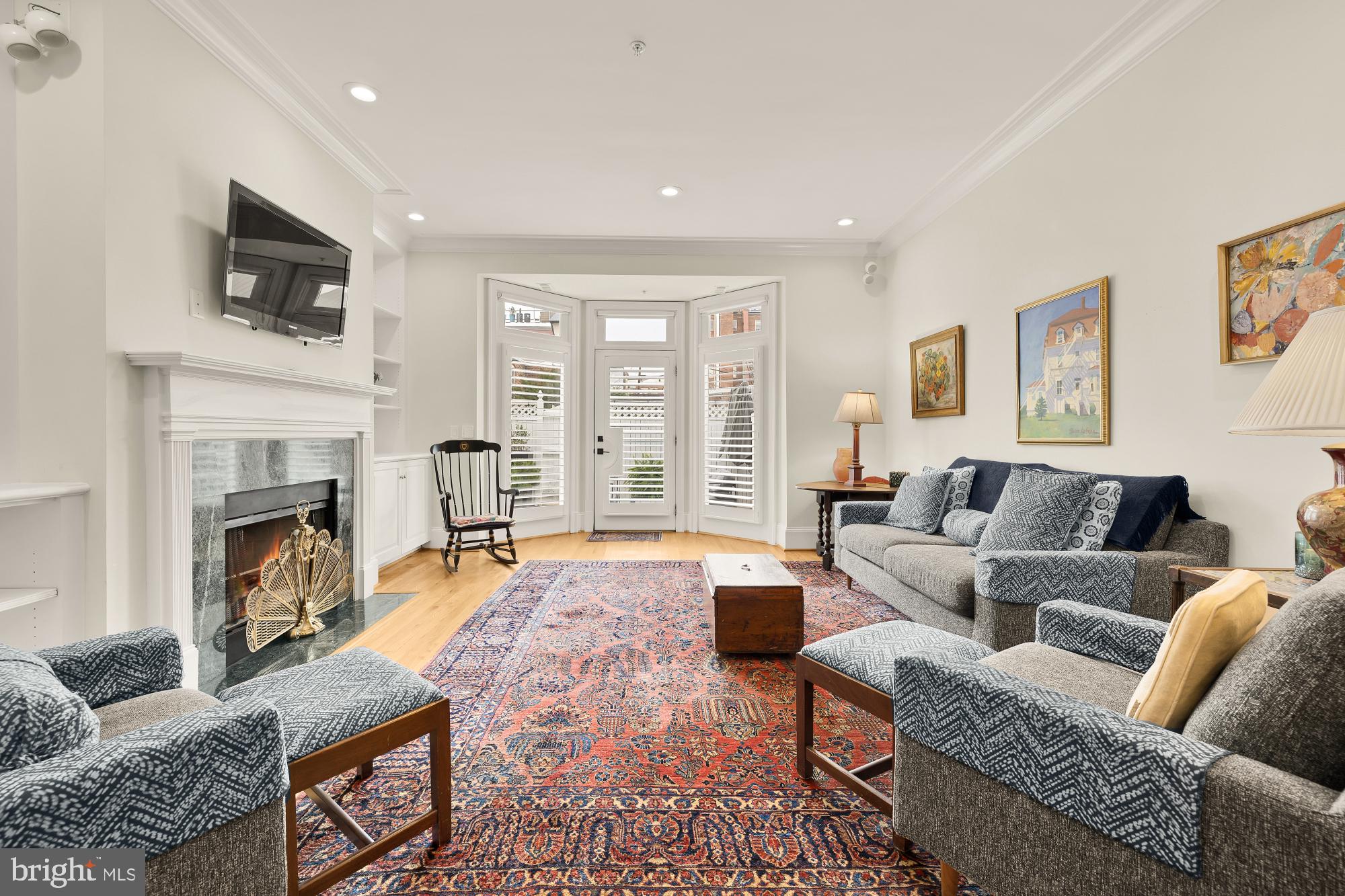 OLD TOWN ALEXANDRIA - Residential