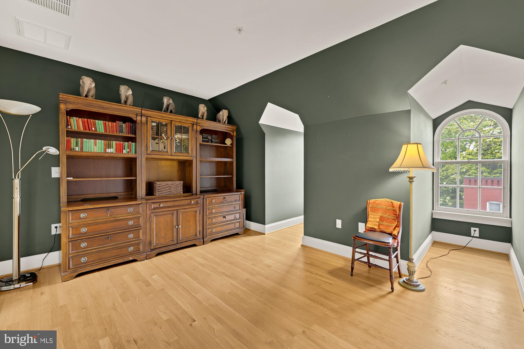 OLD TOWN ALEXANDRIA - Residential