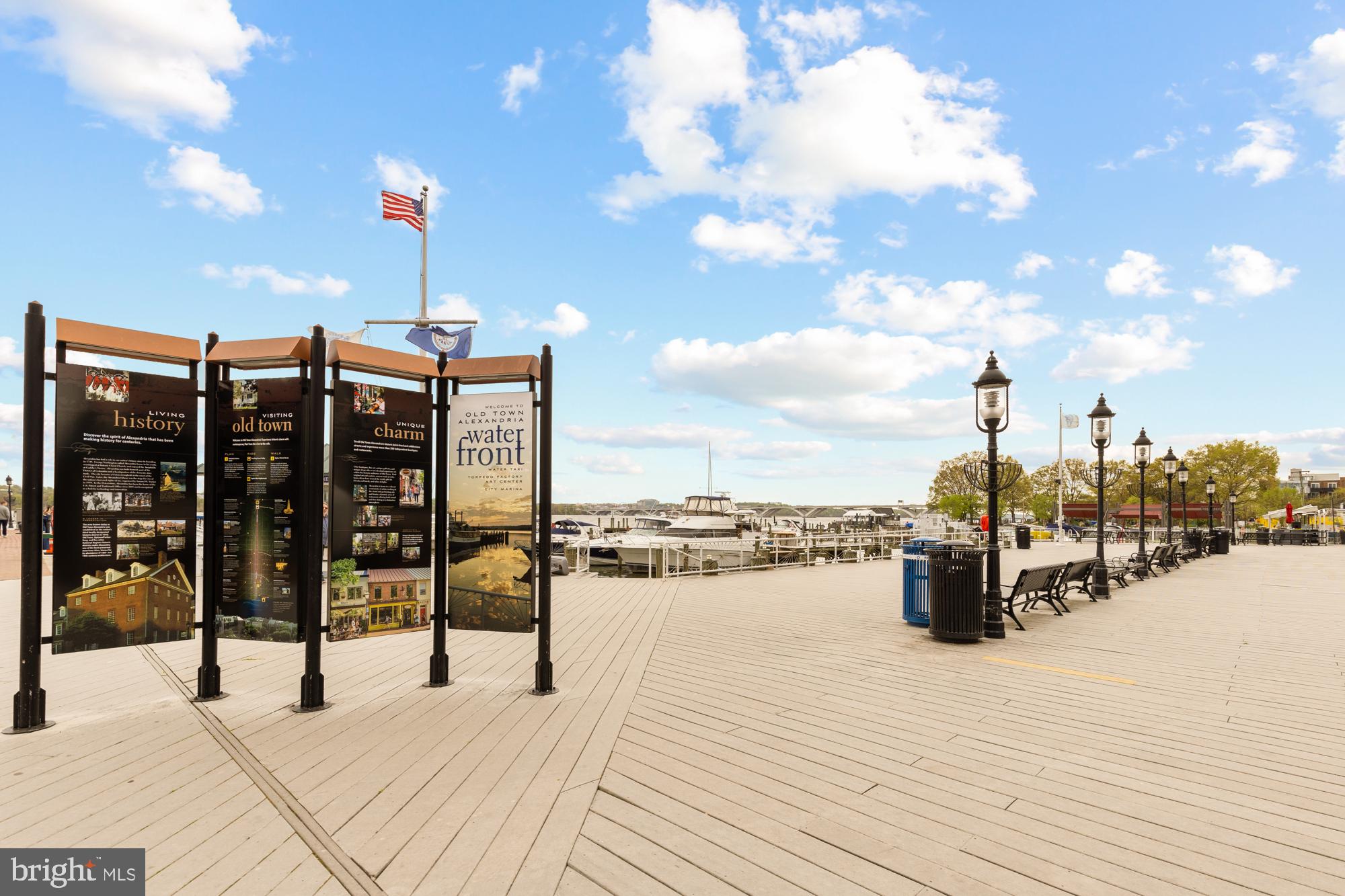 OLD TOWN ALEXANDRIA - Residential