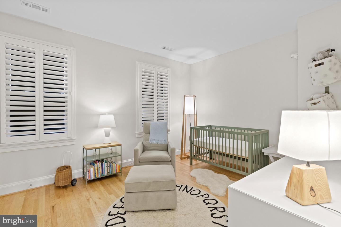 OLD TOWN ALEXANDRIA - Residential