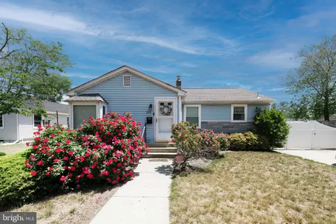 208 Veterans Avenue, West Berlin, NJ 08091 - MLS#: NJCD2092056