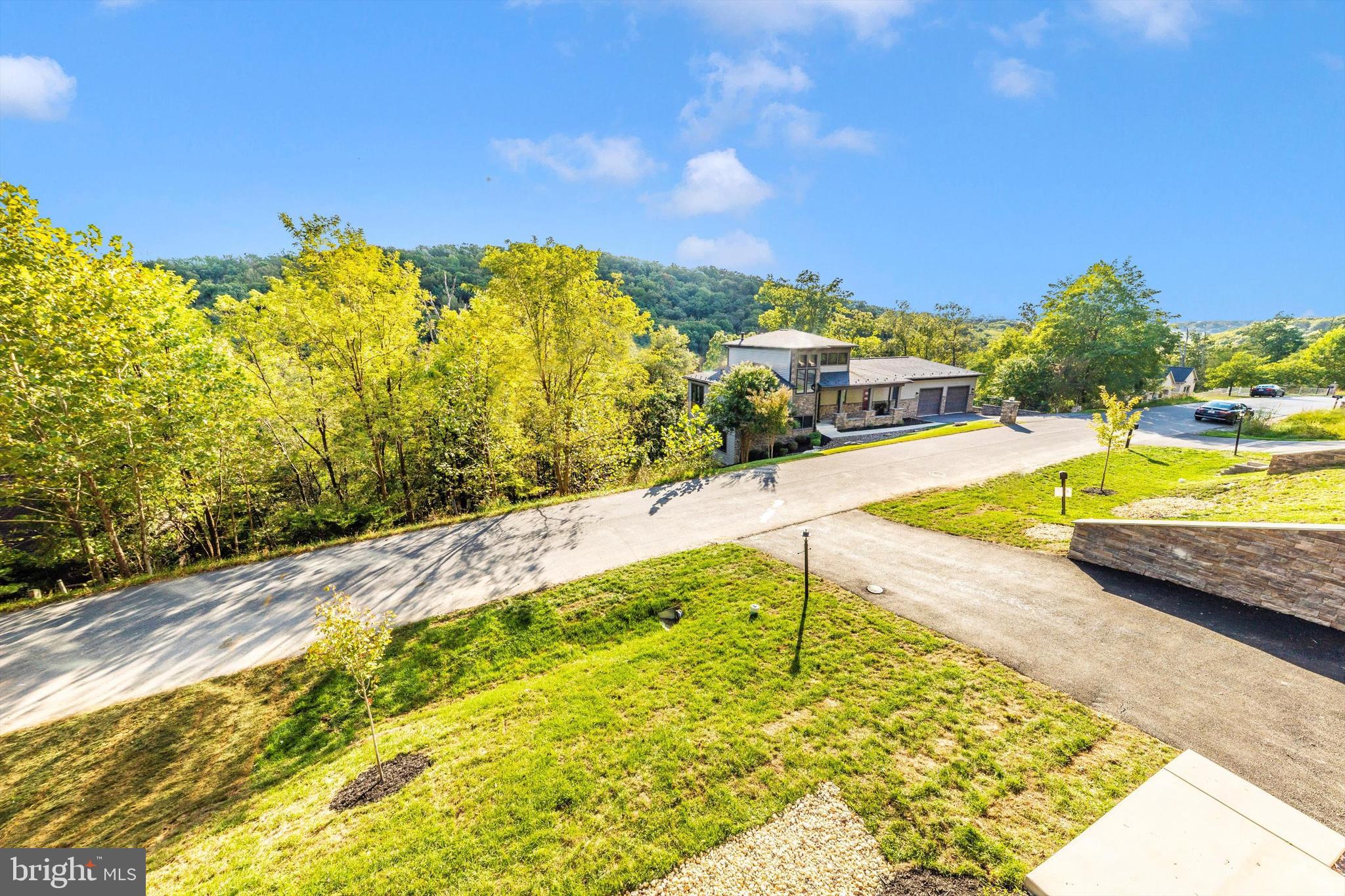 ASPEN LAKE LINGANORE - Residential