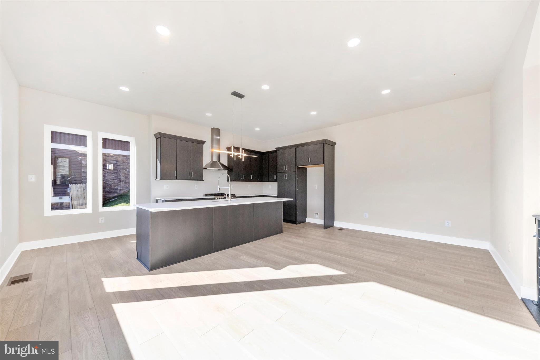 ASPEN LAKE LINGANORE - Residential